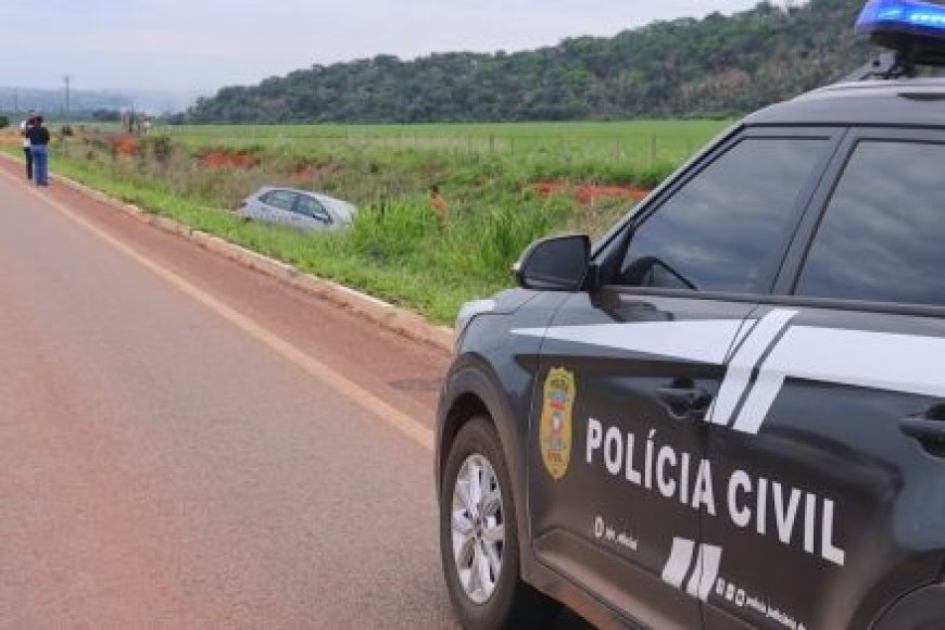 Homem é encontrado morto a tiros lado de carro em rodovia